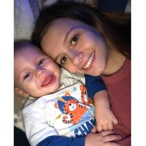 Meet your Posher, Danielle